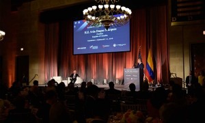 Durante su intervención en la Cámara de Comercio de Estados Unidos, el Presidente Iván Duque invitó a no menos de 200  empresarios de múltiples sectores de la producción, para que vean a Colombia como el caso de éxito que es.